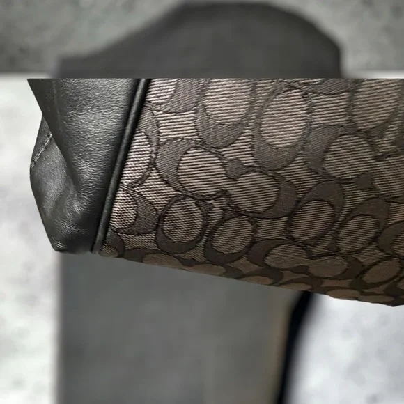 ๐จSOLD๐จ Coach Lexy shoulder bag - Picture 7 of 10